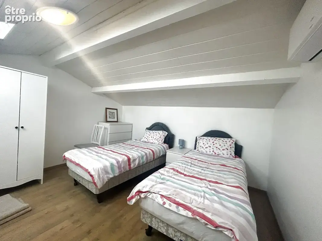 Maison de village avec 4 chambres et piscine au calme - photo 12