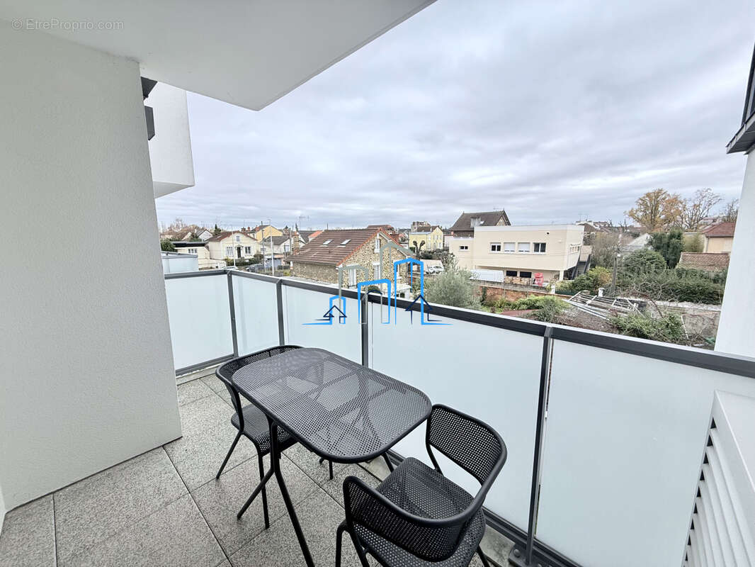 Appartement à VILLEMOMBLE