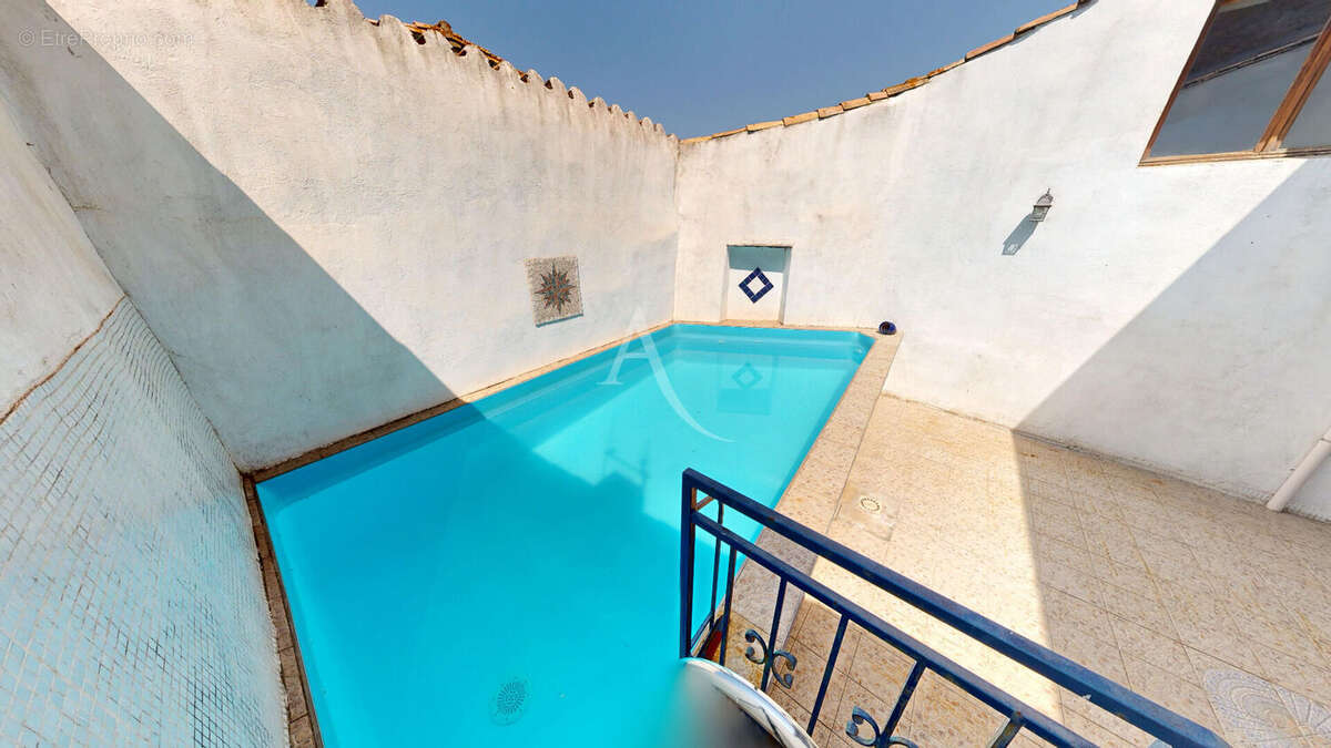 Proche Carcassonne, Maison de Caractères avec piscine et garage - photo 9