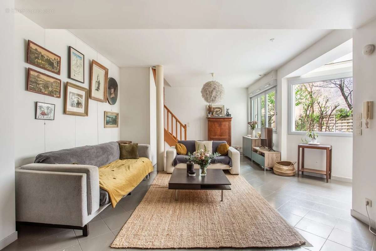 Maison à PARIS-19E