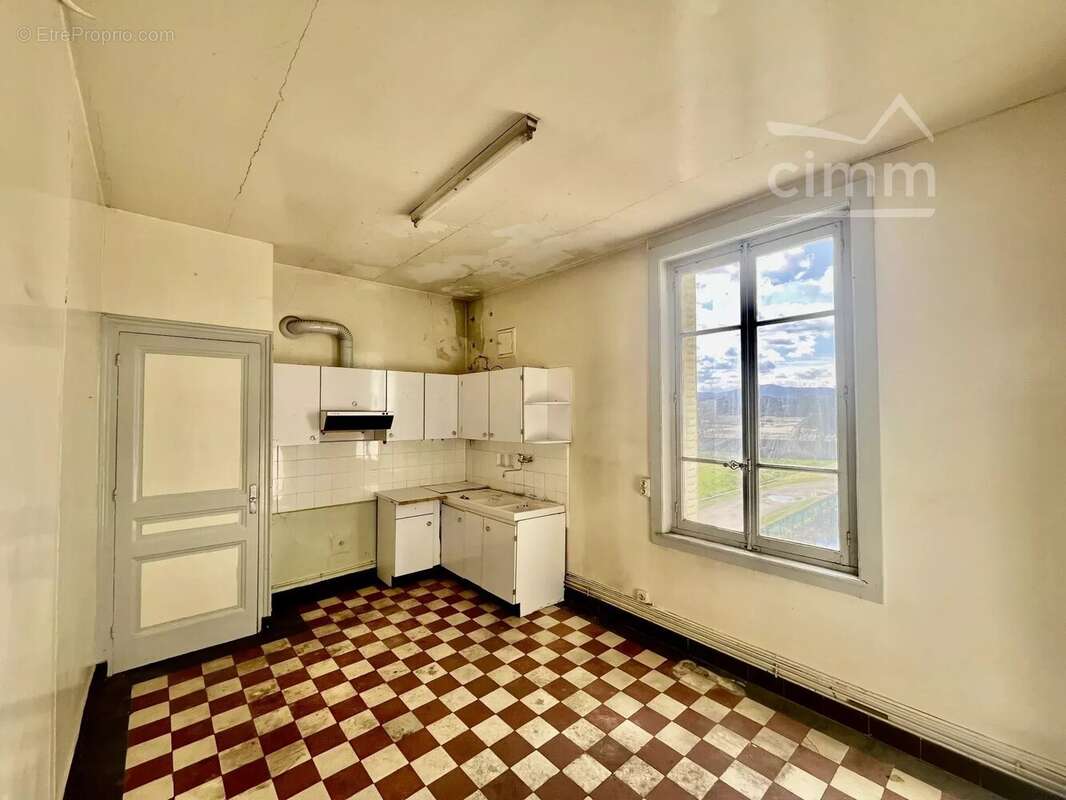 Appartement à LE PEAGE-DE-ROUSSILLON