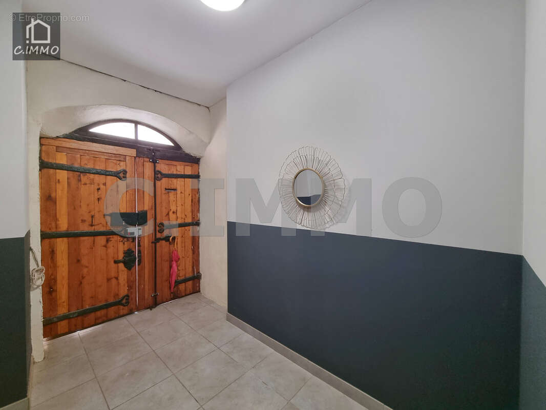 Appartement à ABEILHAN