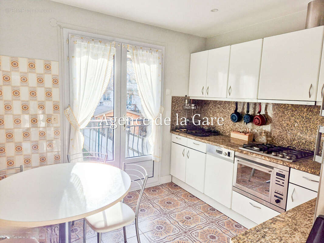 Maison à CARRIERES-SUR-SEINE