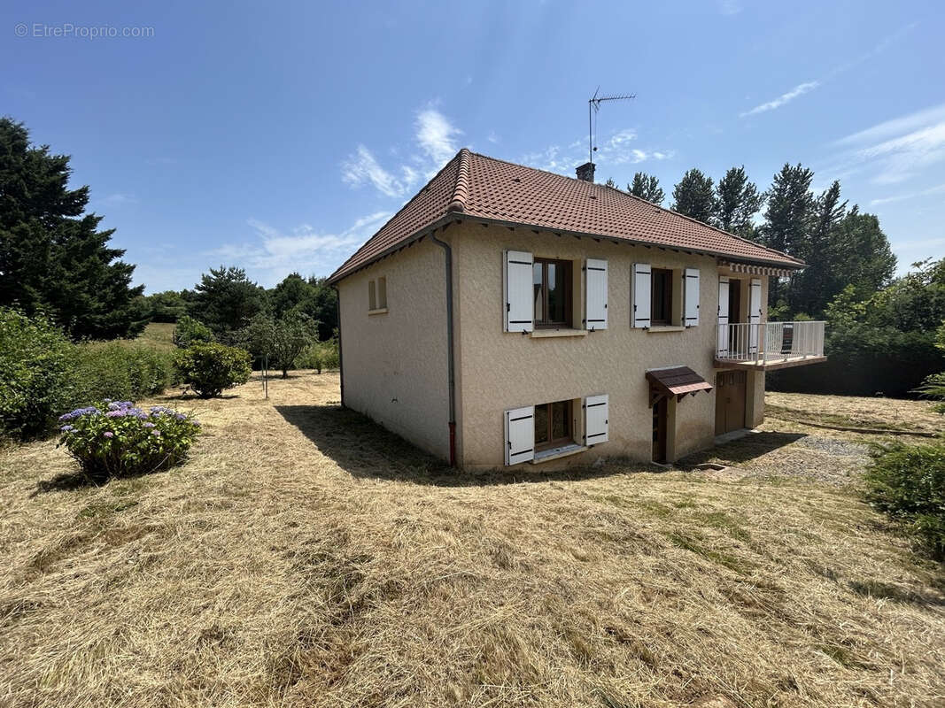 Maison à SEILHAC