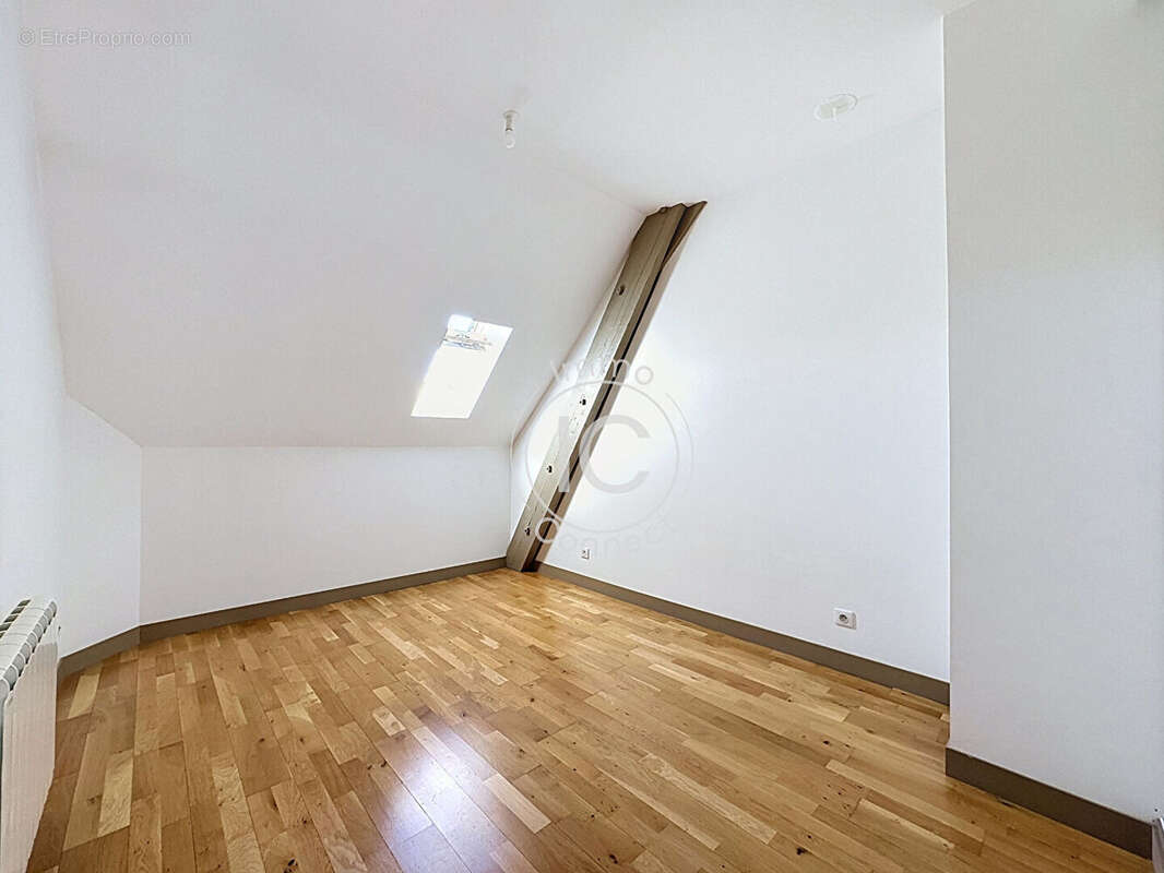 Appartement à SAINTE-FOY-LES-LYON