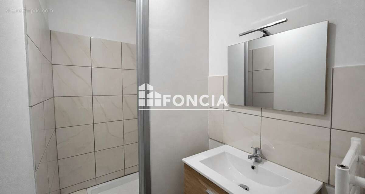Appartement à UZES