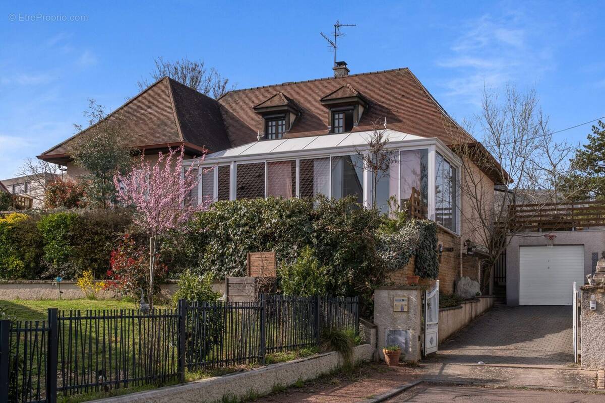 Maison à DIJON