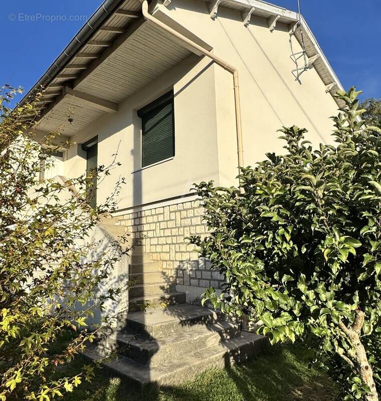 Maison à L&#039;ISLE-D&#039;ESPAGNAC