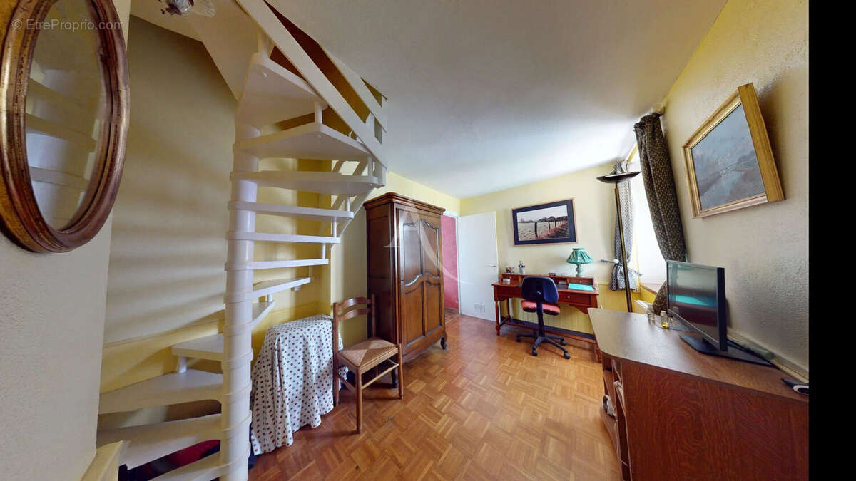 Maison 5 pièces avec grand terrain au calme à Vrigny - photo 7