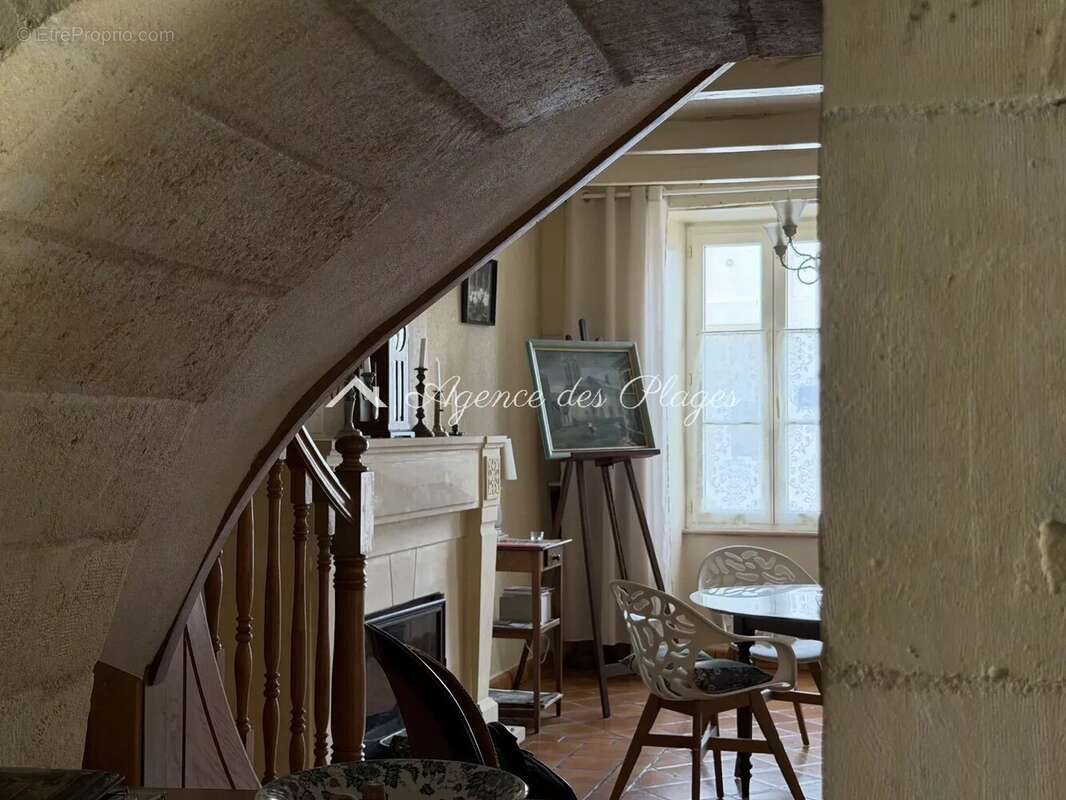 Maison à MESCHERS-SUR-GIRONDE