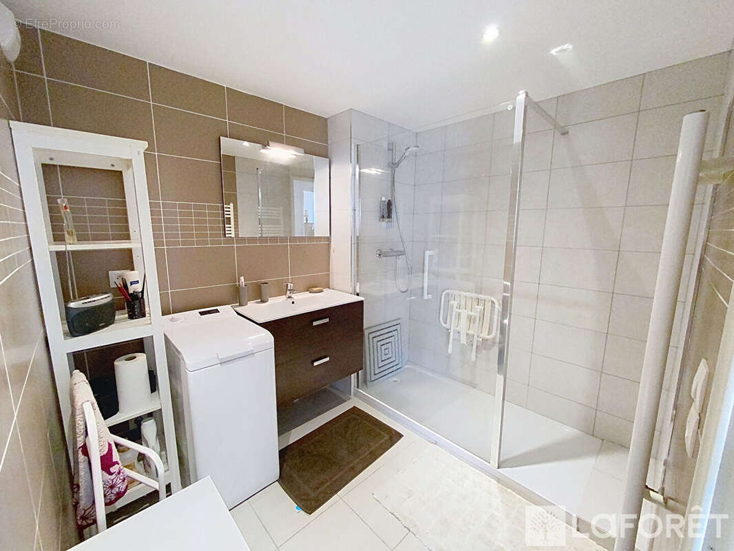 Appartement à FONTAINES-SUR-SAONE