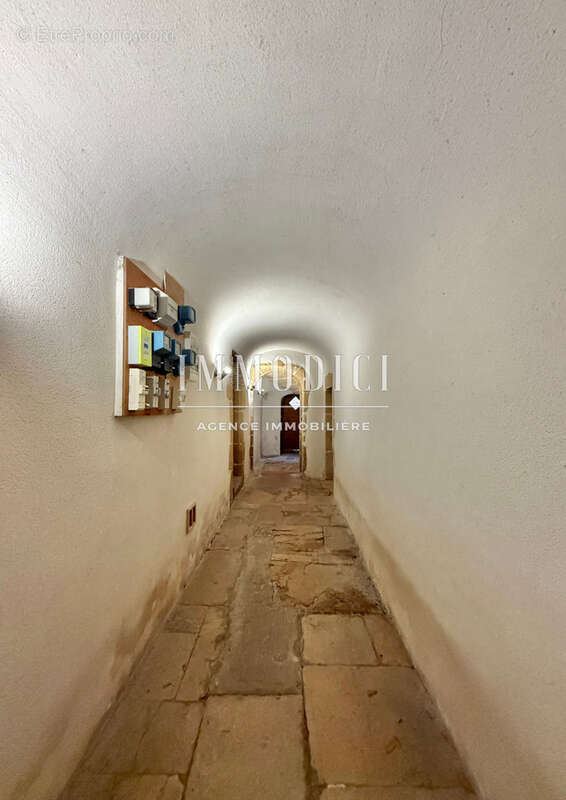 Appartement à THOISSEY