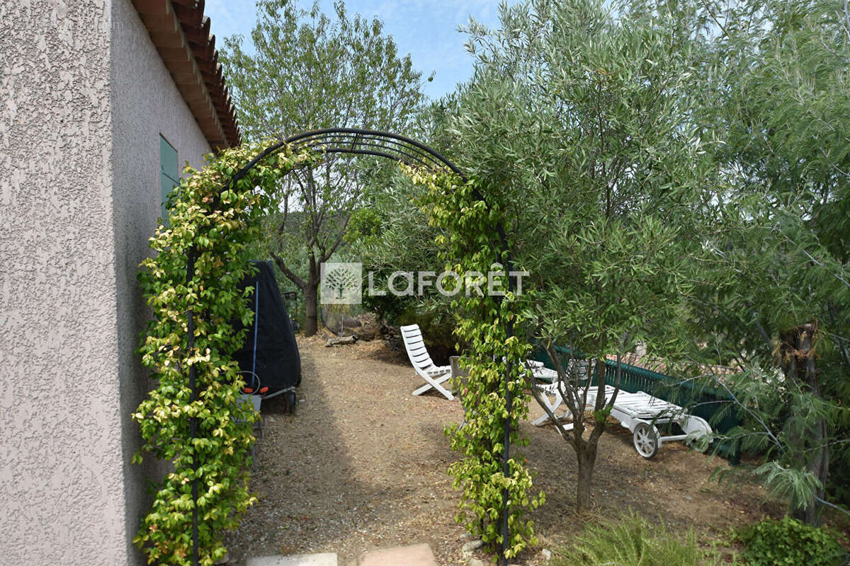 Maison à MONTAUROUX