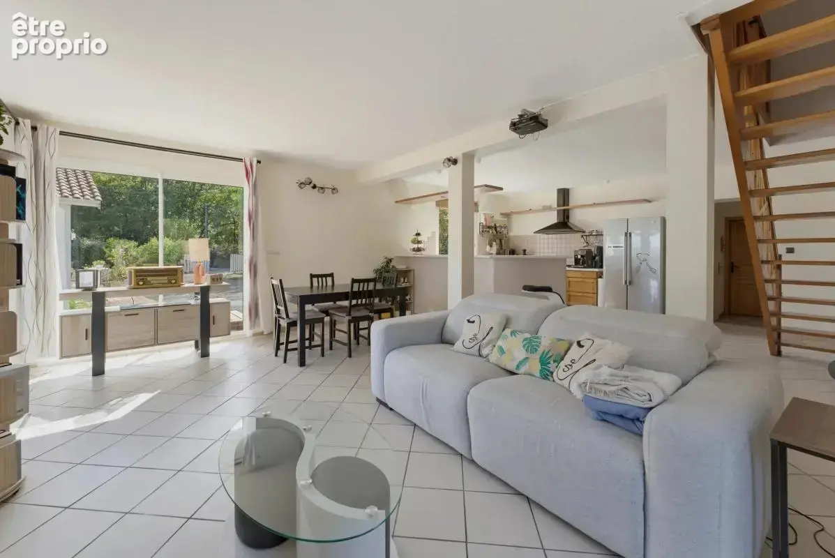 Maison familiale + dépendance à Saint-Selve - photo 5