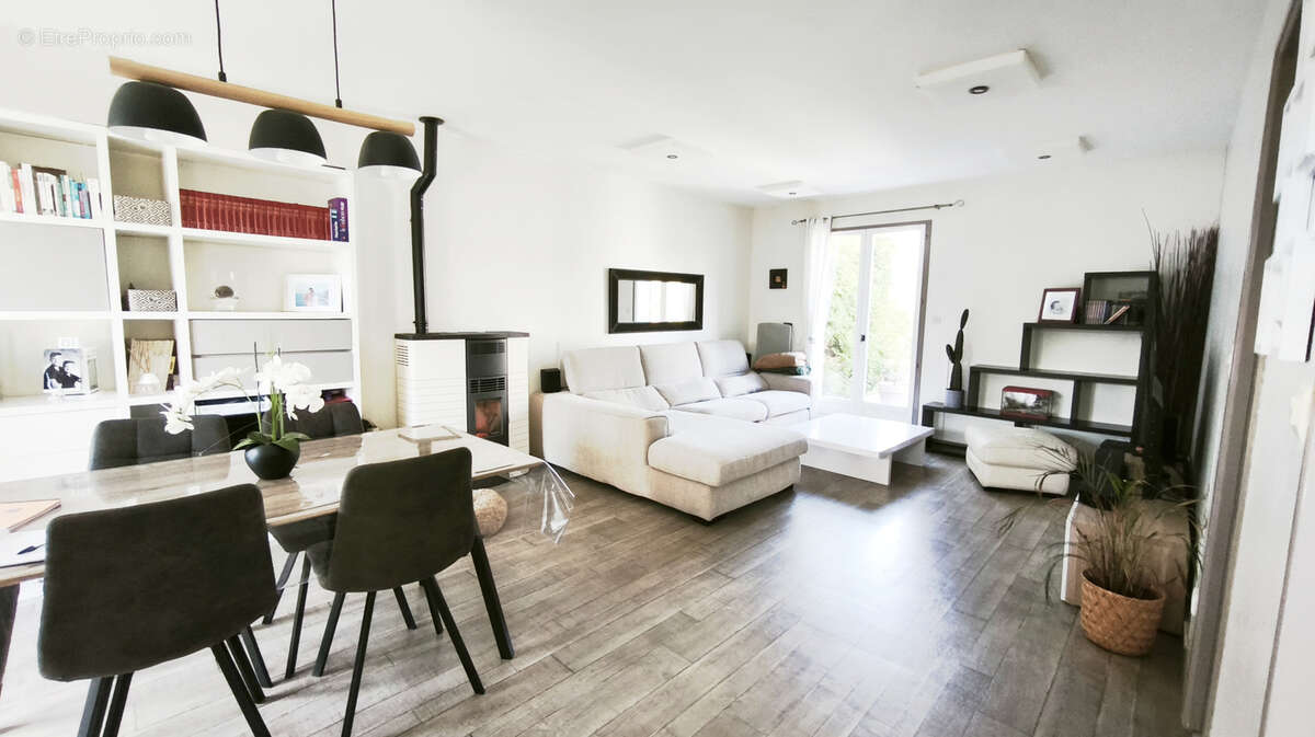 Maison à ASSENCIERES