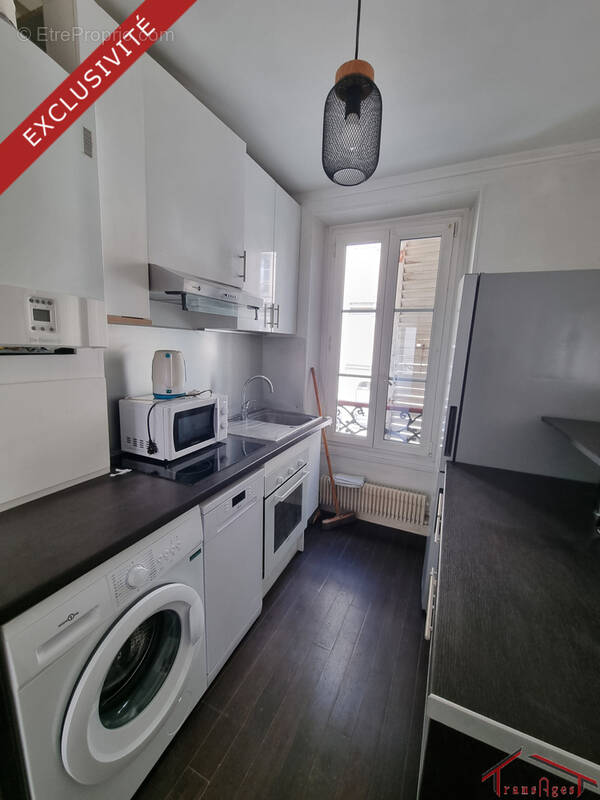 CUISINE OUVERTE - Appartement à PARIS-18E