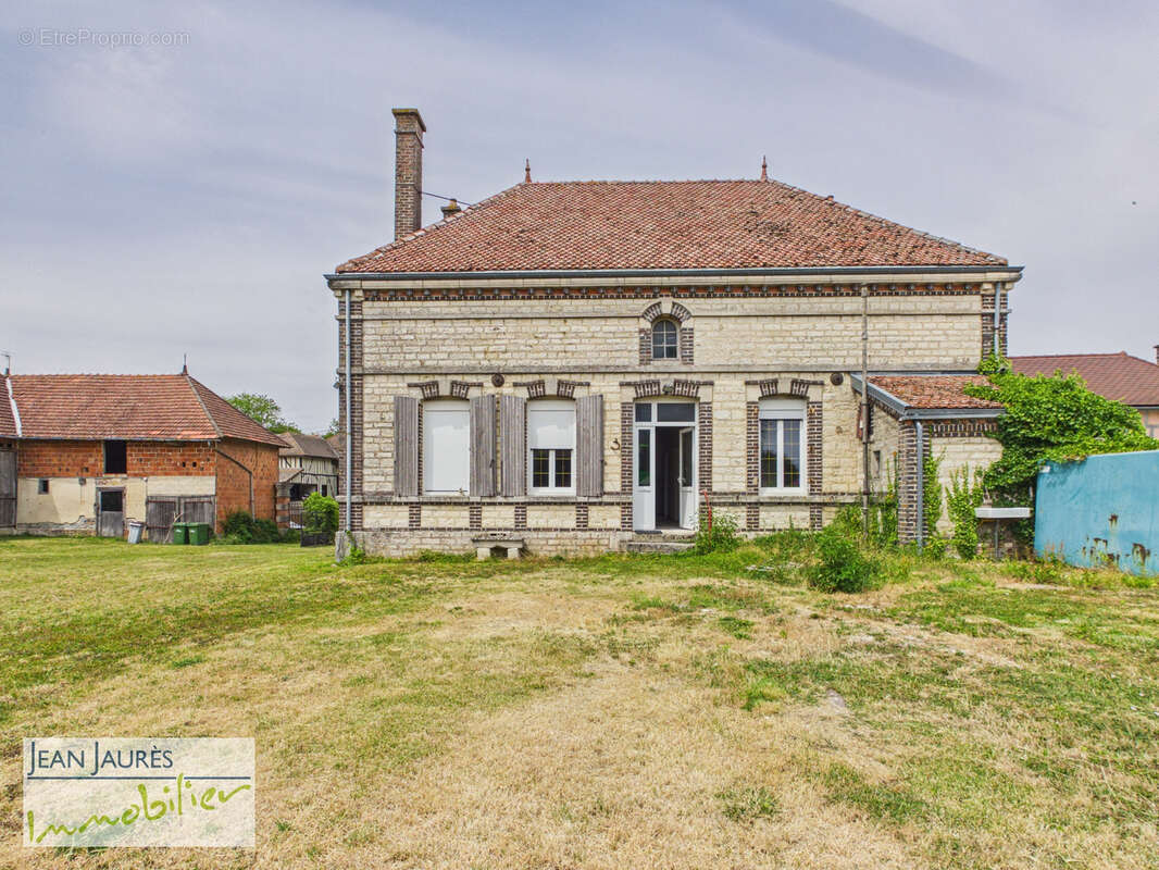Maison à LAINES-AUX-BOIS