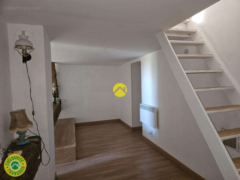 Maison à JUSSY-LE-CHAUDRIER