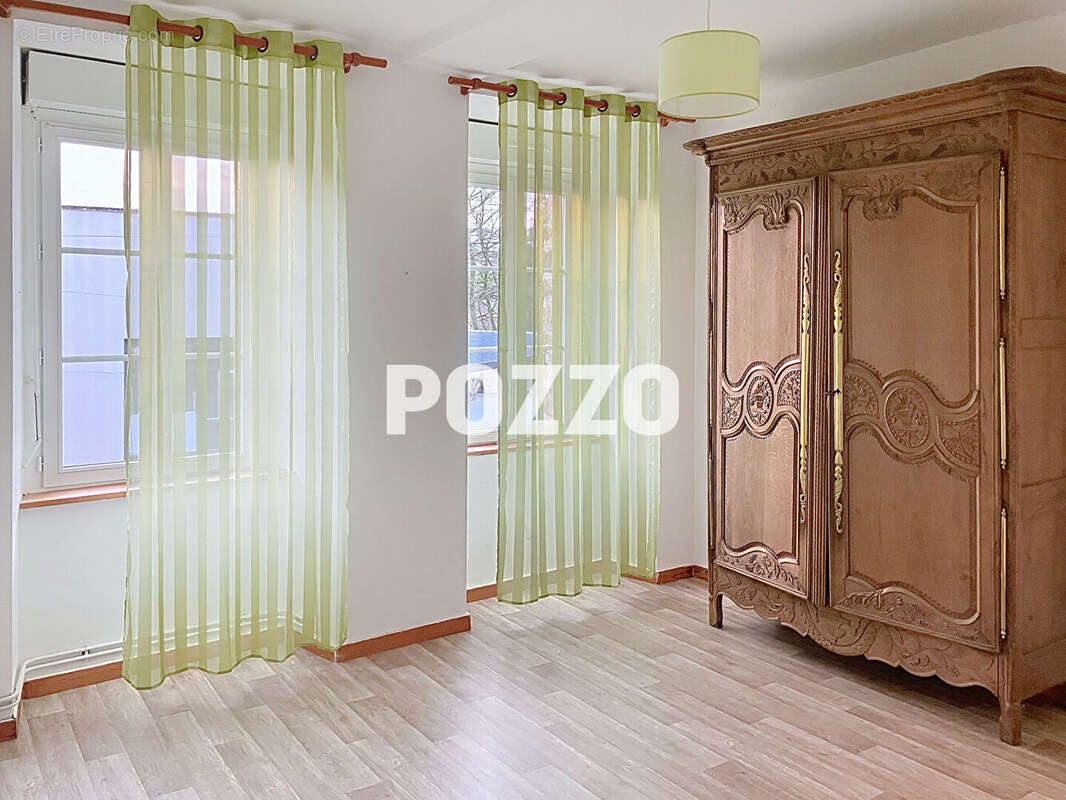 Maison à TESSY-SUR-VIRE