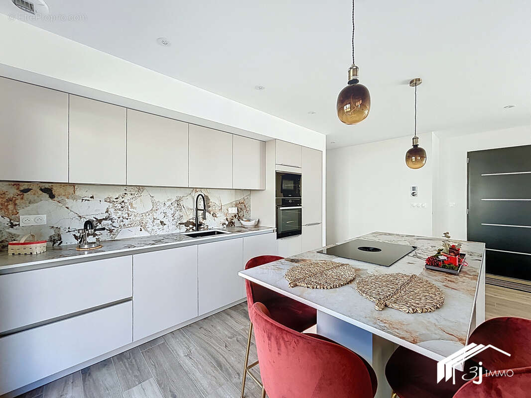 Maison à SAINT-PAUL-SUR-SAVE