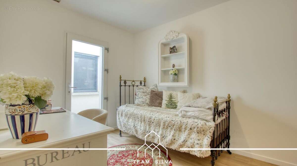 Maison 100 m² à Ternay  - photo 13