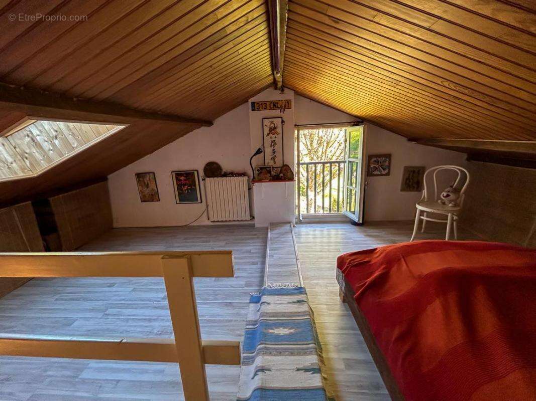 Maison à CHATEAU-L&#039;EVEQUE