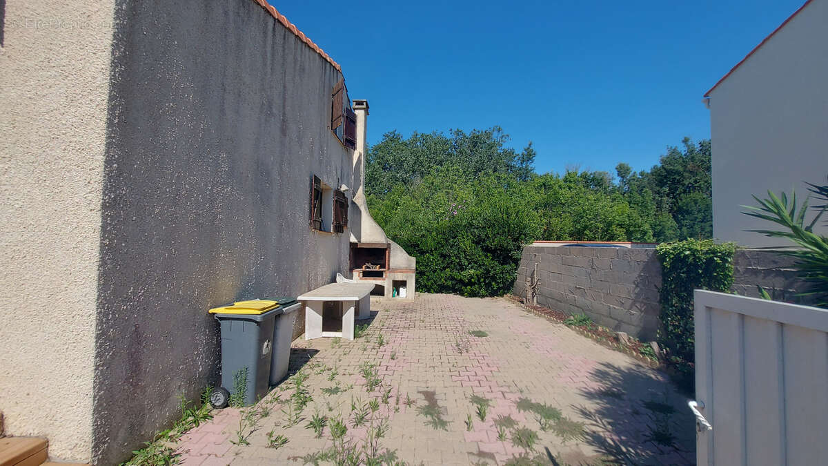 A Sainte Marie plage, villa à rénover - photo 12