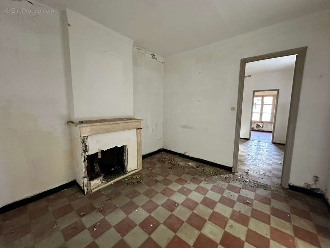 Maison à SAN-MARTINO-DI-LOTA