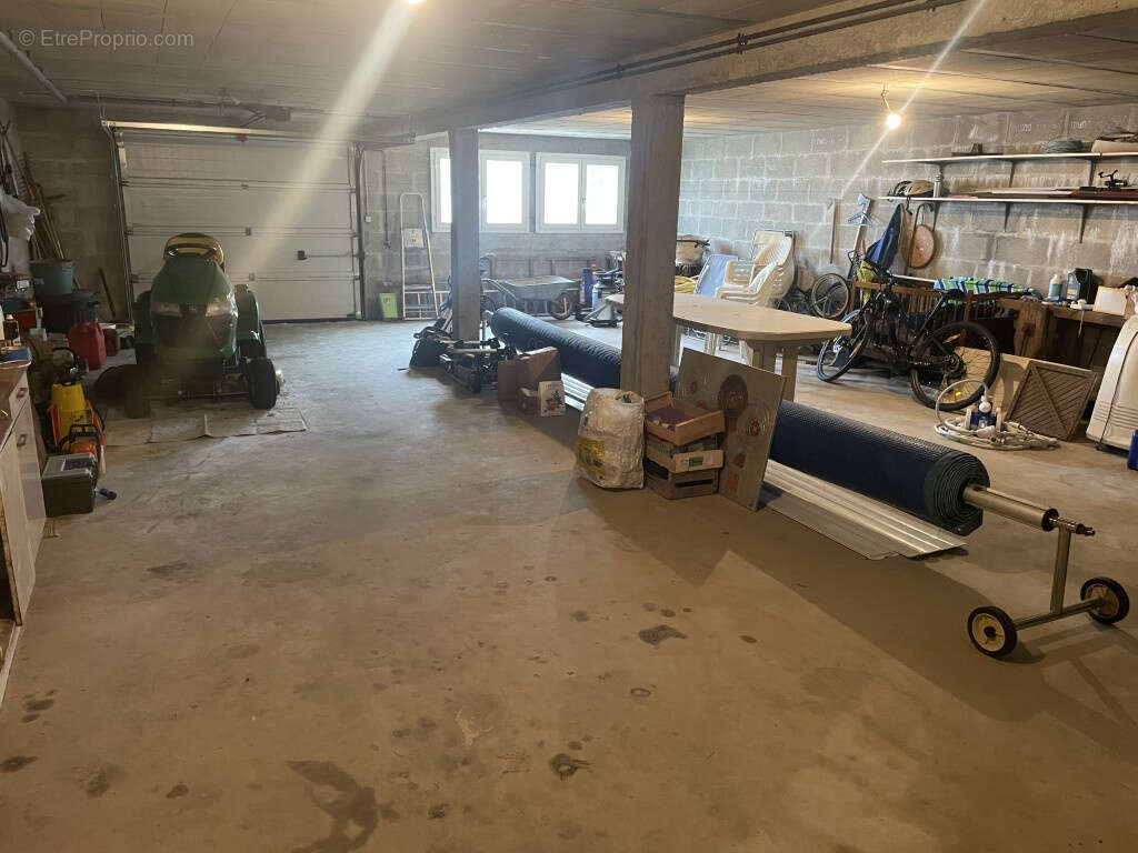 Maison à ORGNAC-SUR-VEZERE