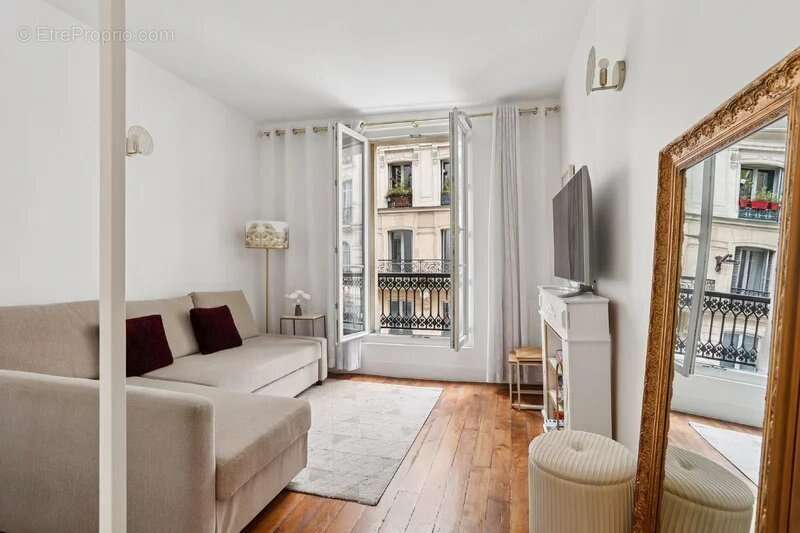 Appartement à PARIS-9E