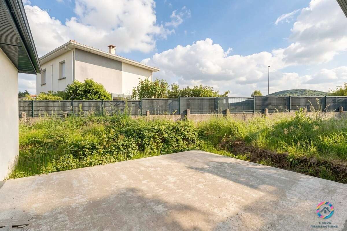 Maison à LENTILLY