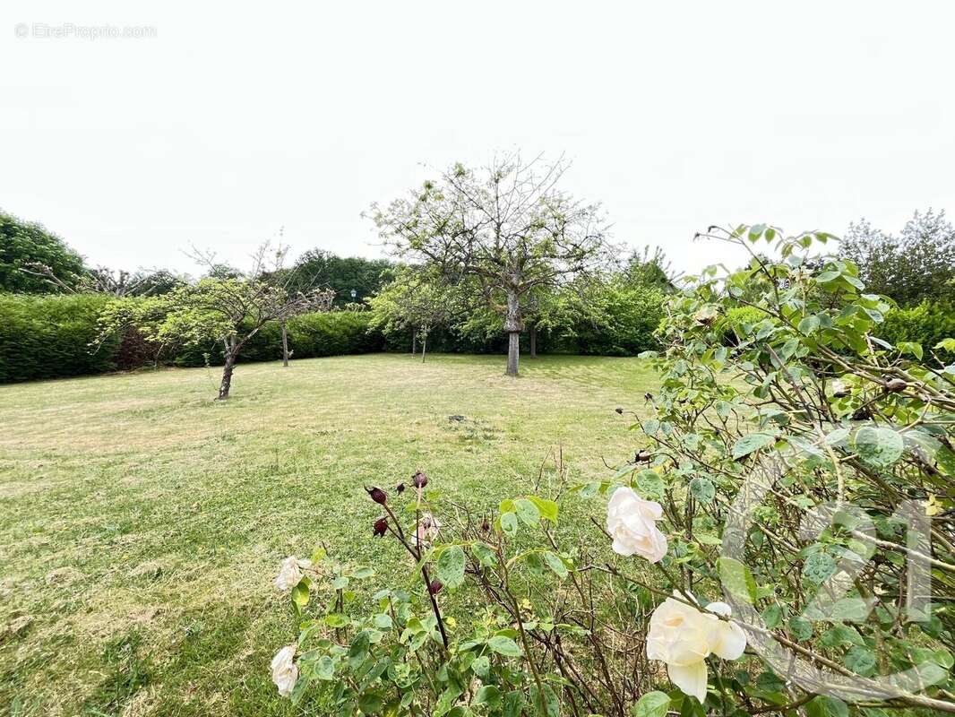 Maison à HOULBEC-COCHEREL