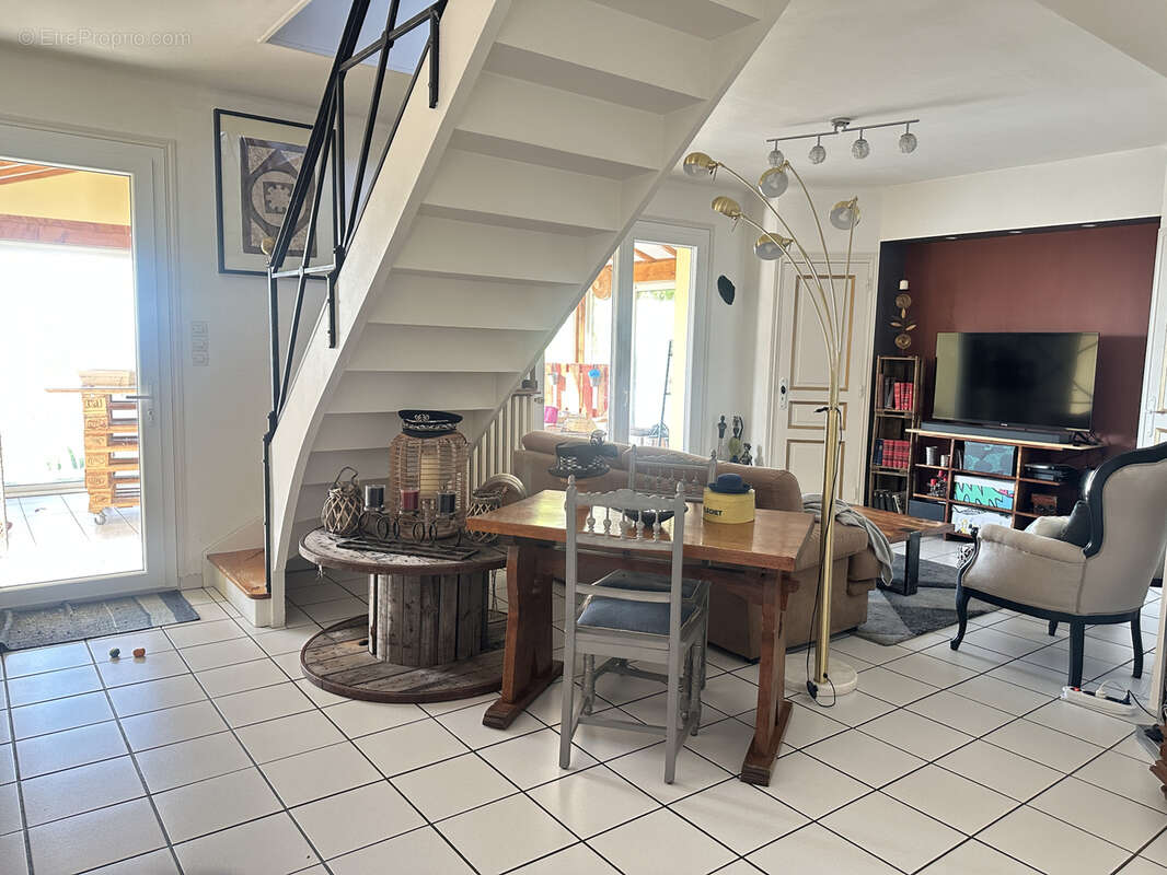 Maison à LA FOUILLOUSE