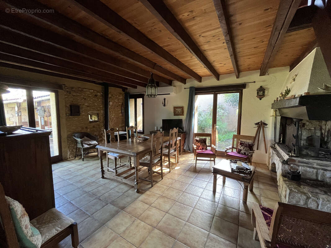 Maison à PLAZAC