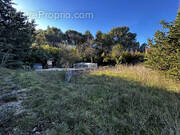 Terrain à VENTABREN