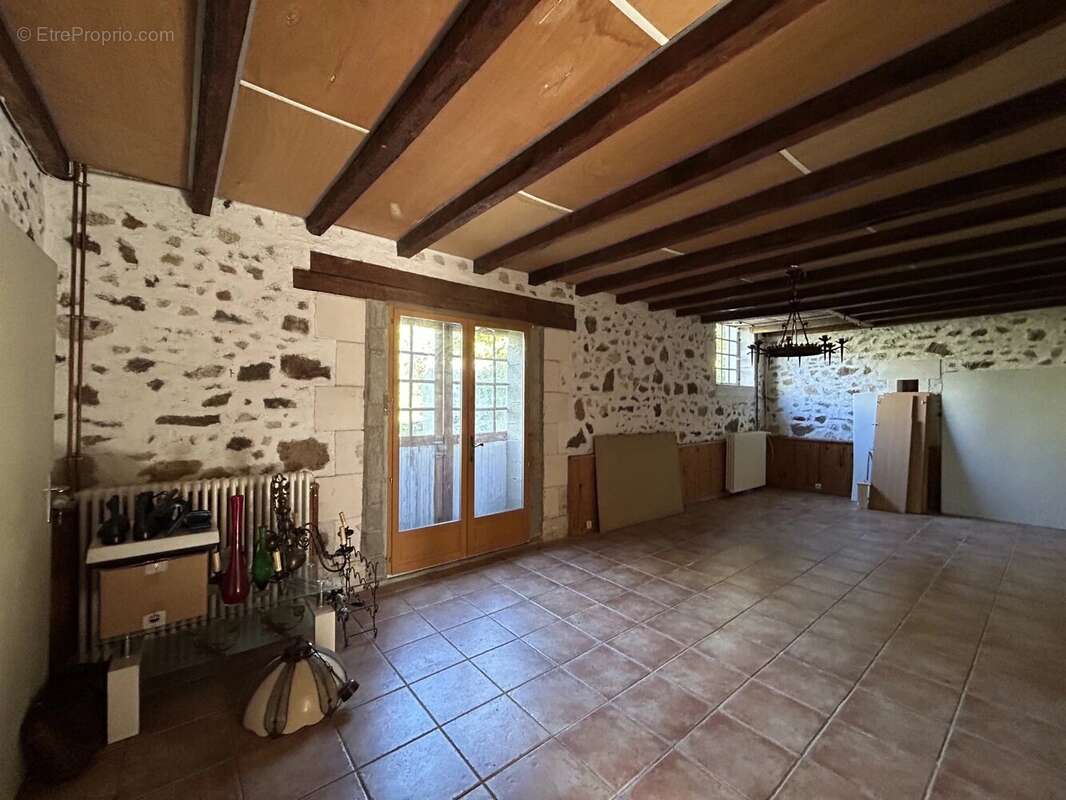 Maison à ASNIERES-SUR-BLOUR