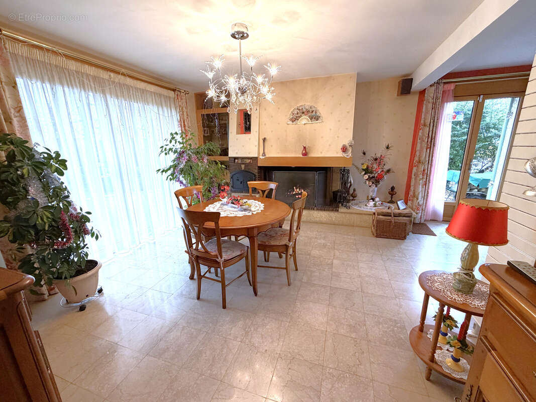 Maison à BREVAL