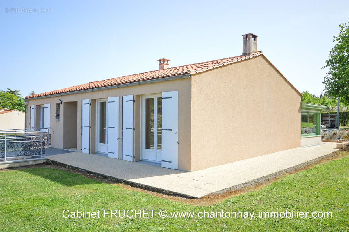 Maison à THIRE