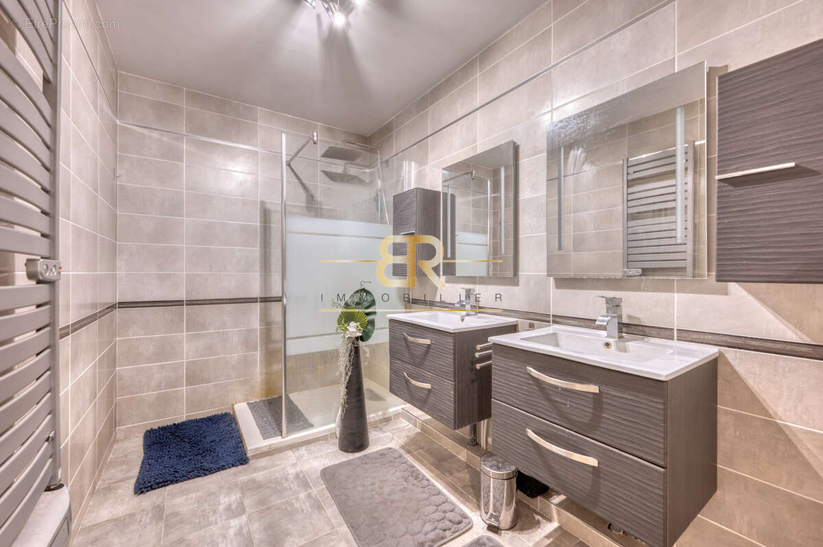 Maison à SUCY-EN-BRIE