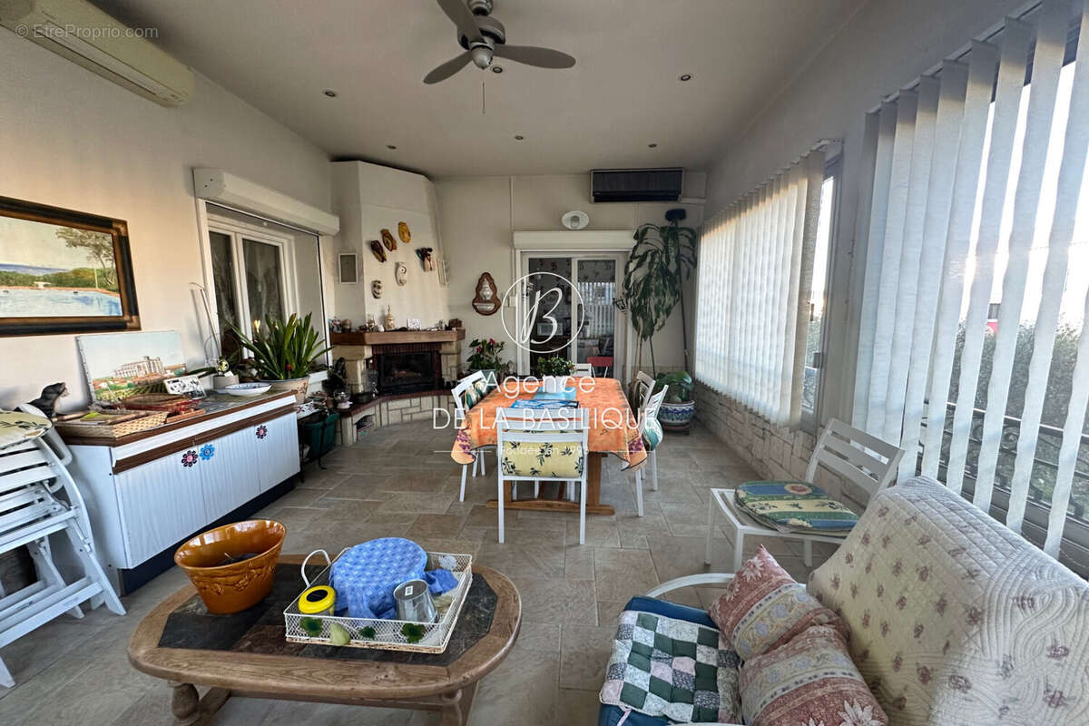 Maison à SAINT-MAXIMIN-LA-SAINTE-BAUME