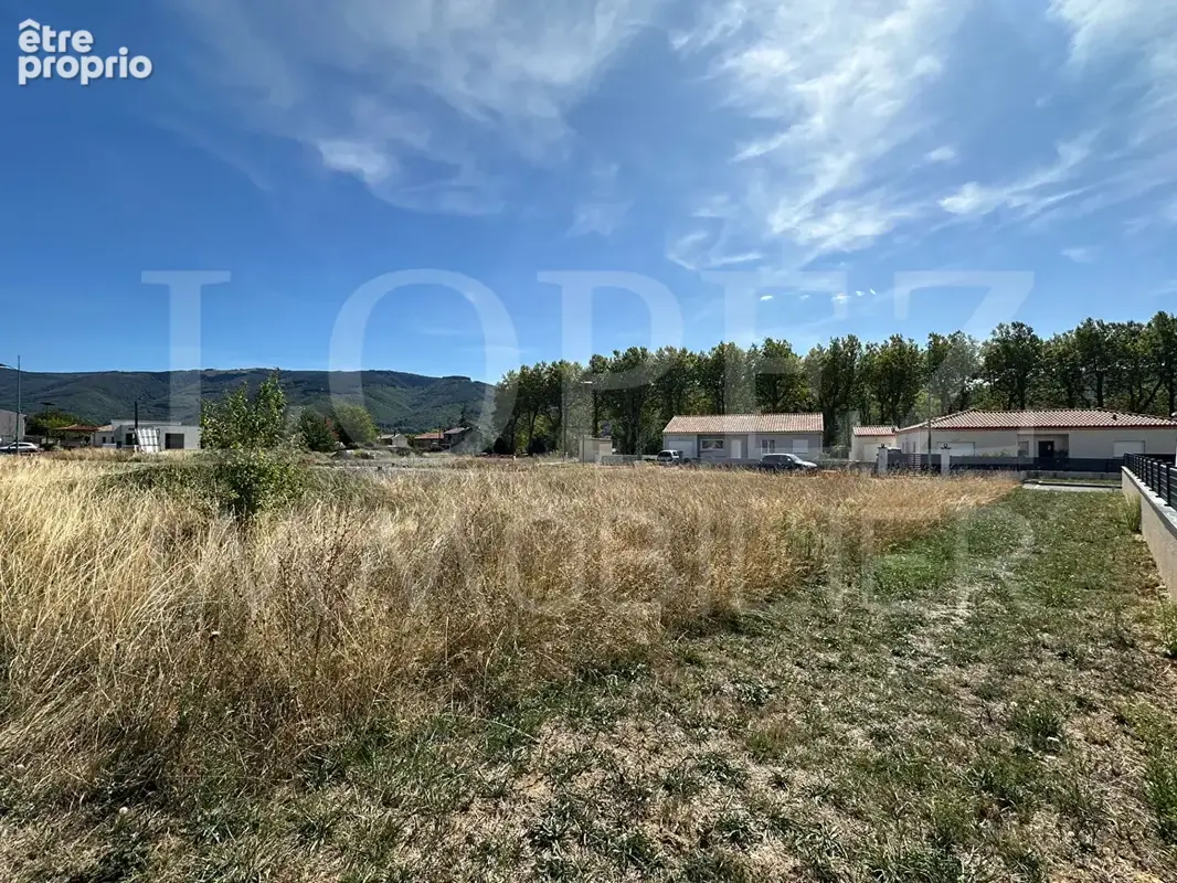 Photo Terrain à Pont-De-Larn au prix de 65 000€