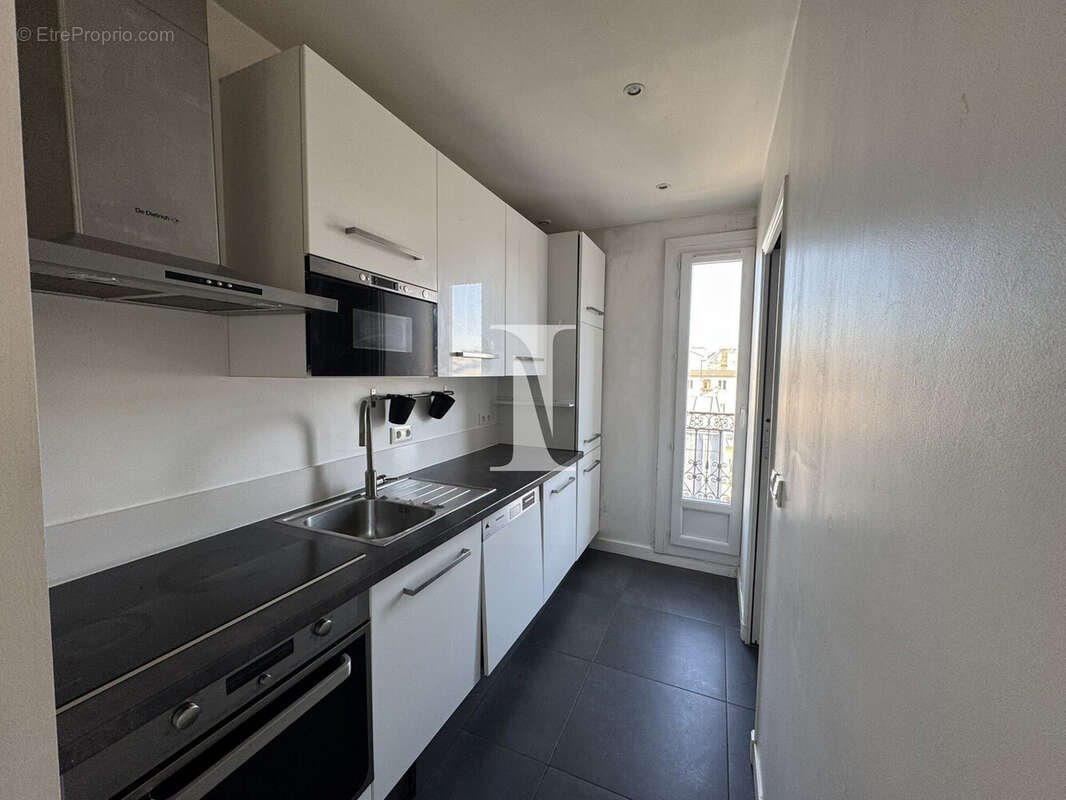 Appartement à LEVALLOIS-PERRET