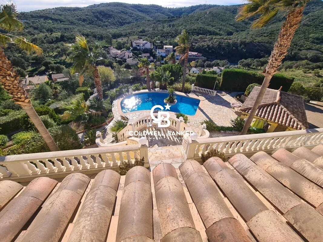 Maison à LES ISSAMBRES