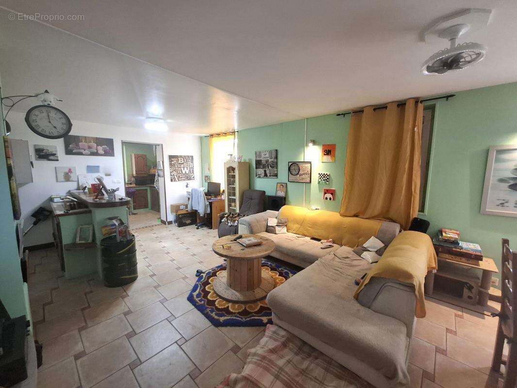 Maison à CUISE-LA-MOTTE