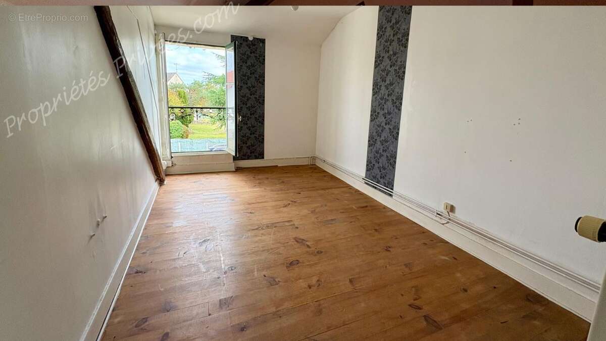 Maison à LES MONTILS