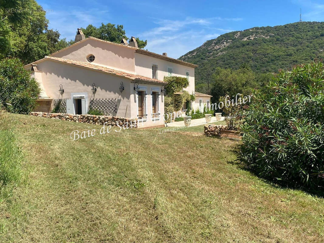 Maison à GRIMAUD