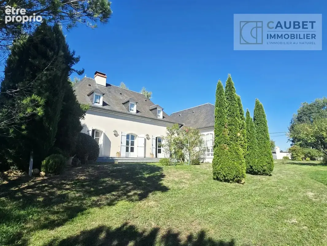 Villa d'exception de 140 m² – Vue Pyrénées panoramique – Terrain 4 800 m² (dont 2 000 m² constructibles) - photo 11