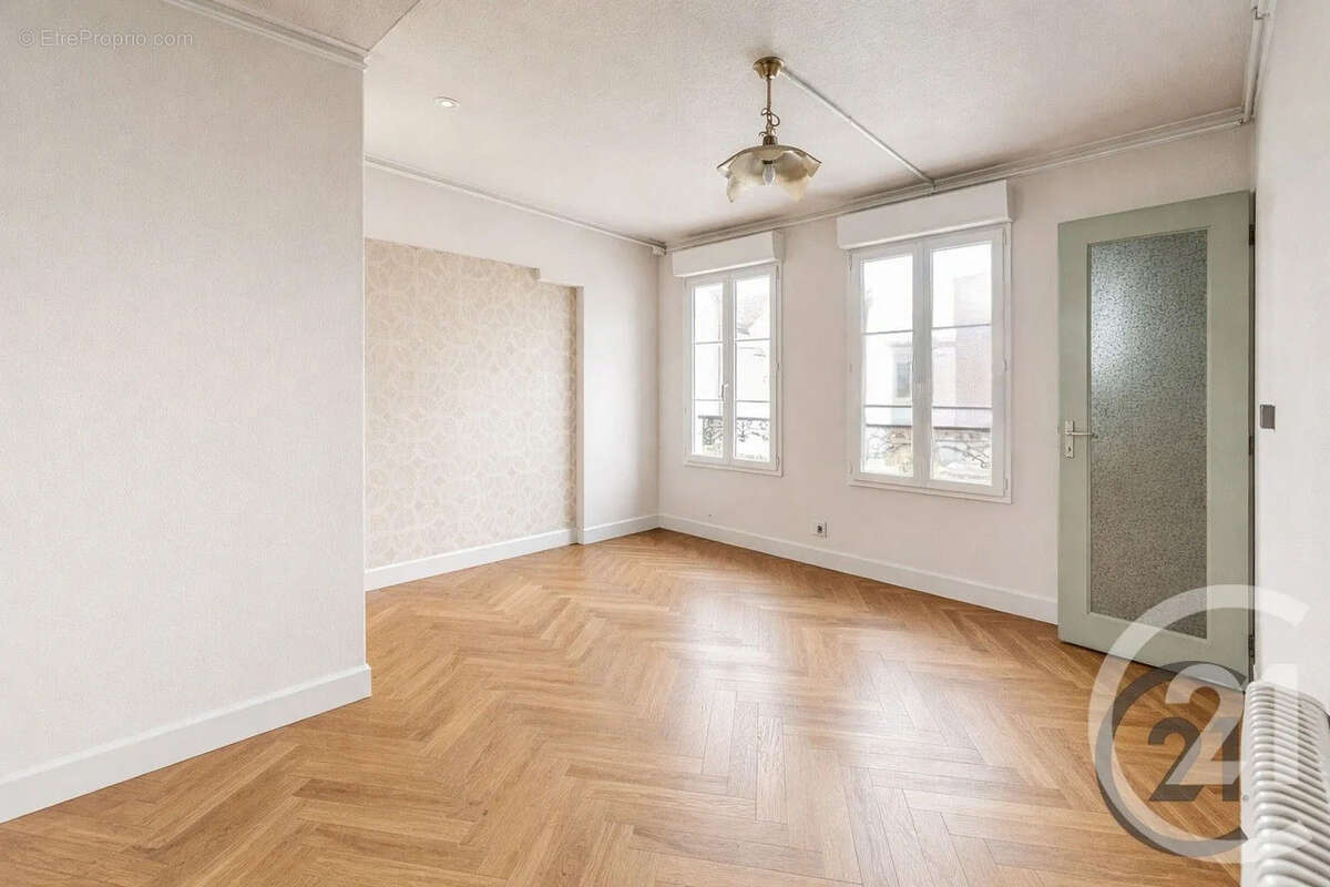 Appartement à SAINTE-SAVINE