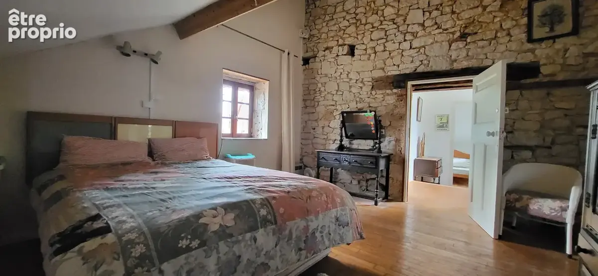 Maison de village en pierre avec terrasse et jardin - photo 15