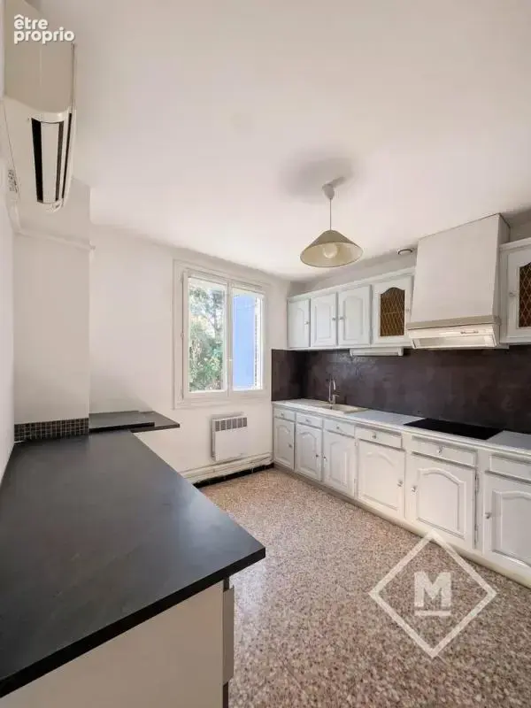 Maison de charme de 180m2 idéalement située à Plan de Cuques - photo 14
